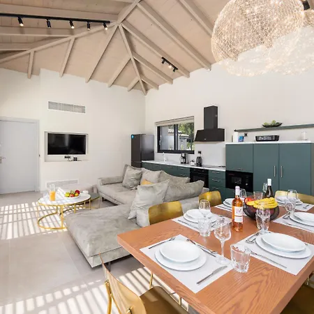 Selena 케텔리오스