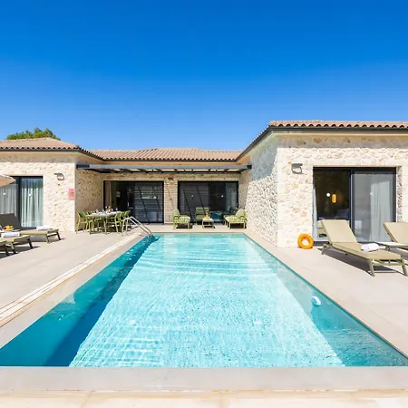 ヴィラ Selena カテリオス